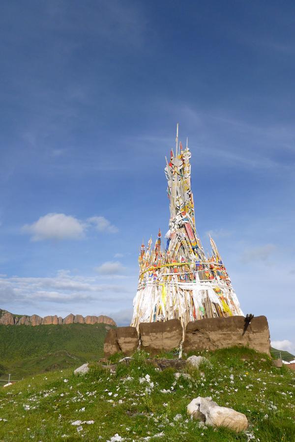 Overseas Tibetan Hotel Xiahe Bagian luar foto
