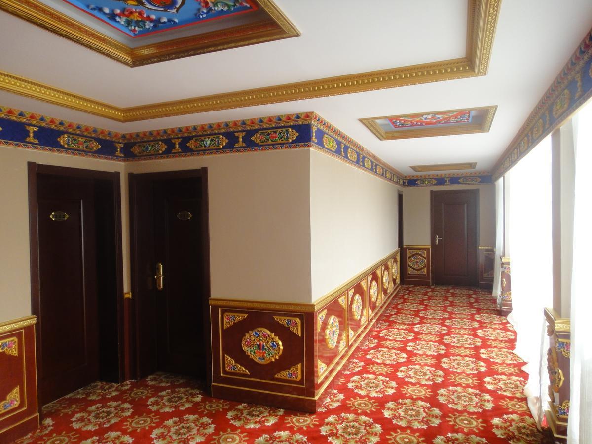 Overseas Tibetan Hotel Xiahe Bagian luar foto